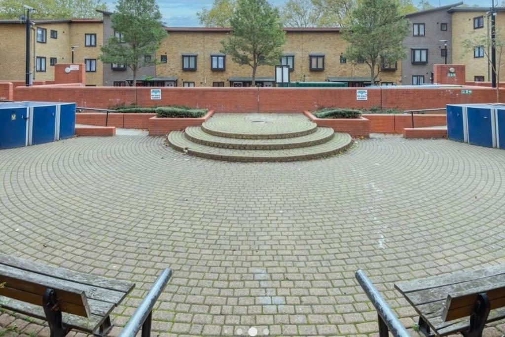 Bright, Nice Interior, Close To The City, 2 Bedroom Apartment Londýn Exteriér fotografie